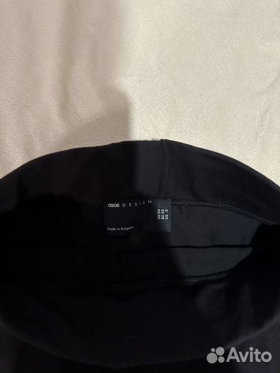 Черная мини-юбка