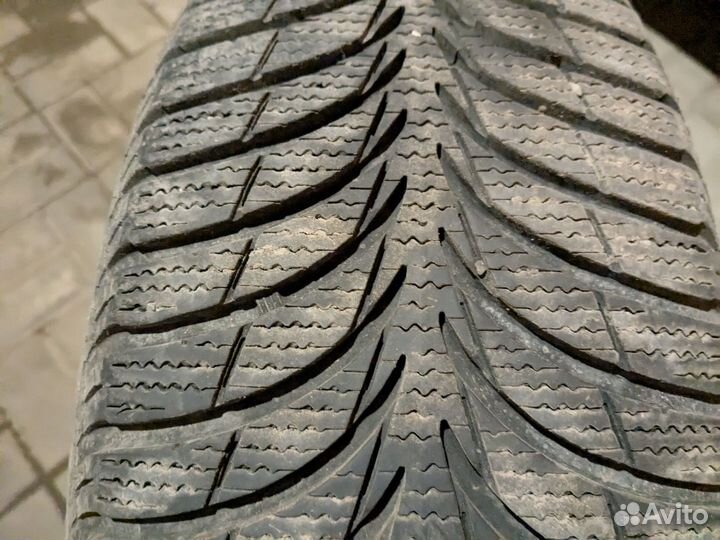 Goodyear UltraGrip Ice+ 215/65 R16 98T