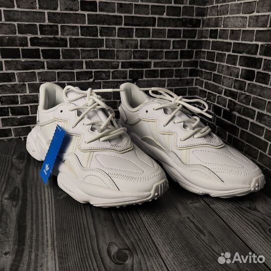 Кроссовки Adidas Ozweego