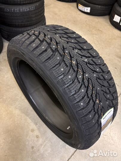 Ikon Tyres Autograph Ice 9 SUV 255/45 R20 105T