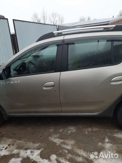 Renault Sandero Stepway 1.6 AT, 2020, 14 000 км