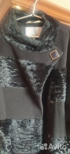 Пальто женское демисезонное с каракулем