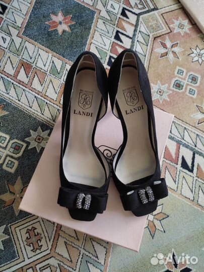 Туфли замшевые на шпильке 38р