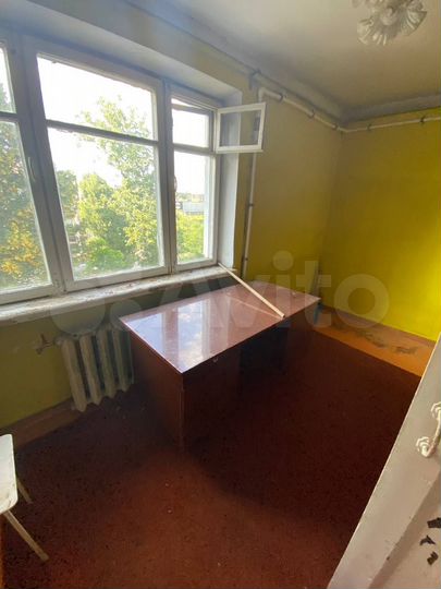 2-к. квартира, 46 м², 4/4 эт.