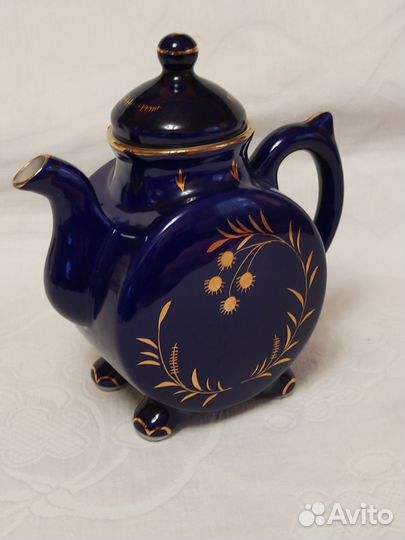 Шкатулка и Блюдо с солонкой, Чайник Гжель, СССР