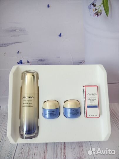 Shiseido Vital Perfection набор