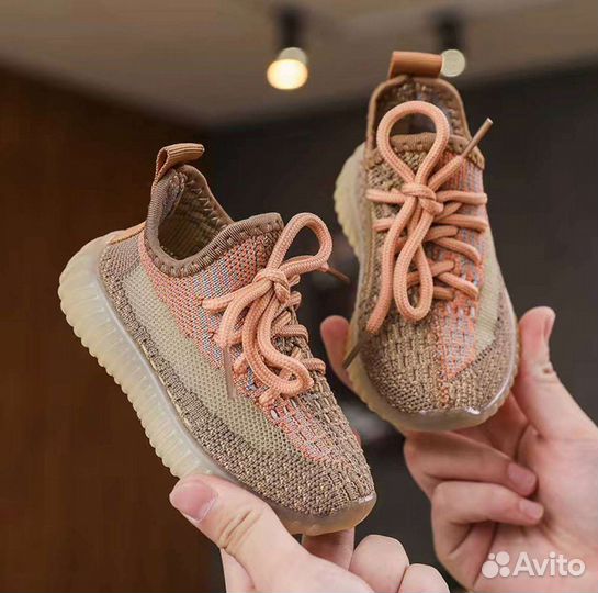 Кросовки детские Yeezy