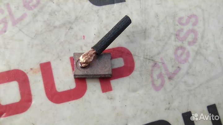 Щётки стартера 17х12х4 3 323 Demio Capella Mazda 3