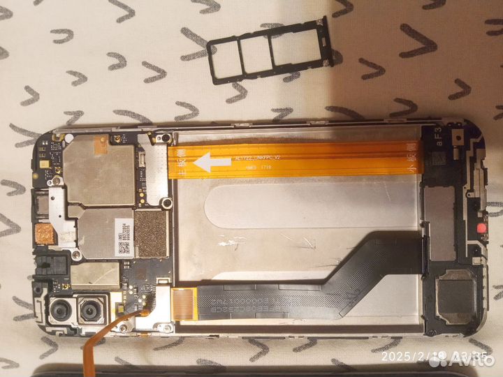 Xiaomi Mi Play, 4/64 ГБ