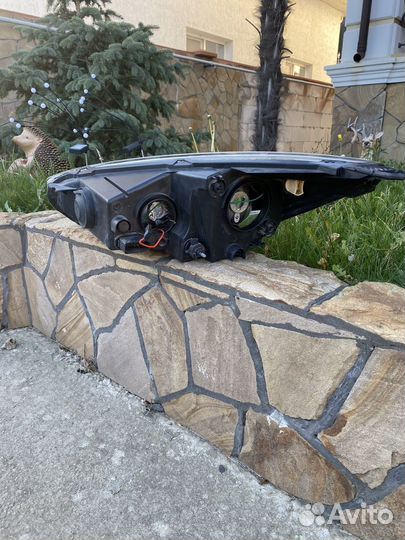 Фара передняя правая на ford focus ST 3