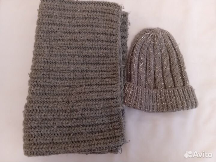 Комплект шапка и снуд