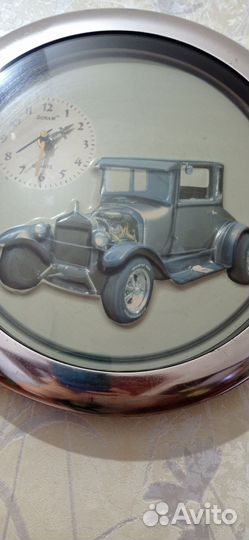 Часы электронные настенные