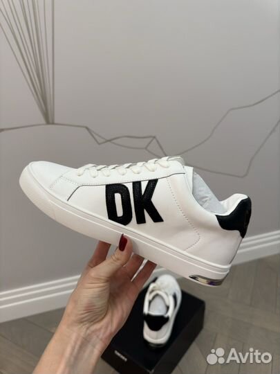 Кроссовки dkny 40