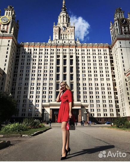 Красное платье