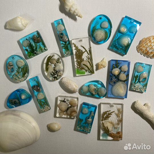 Брелки кулоны из эпоксидной смолы