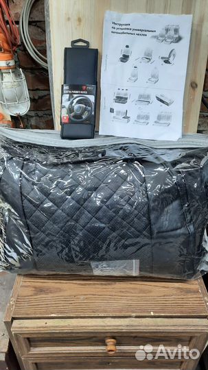 Автомобильные чехлы из экокожи универсальные