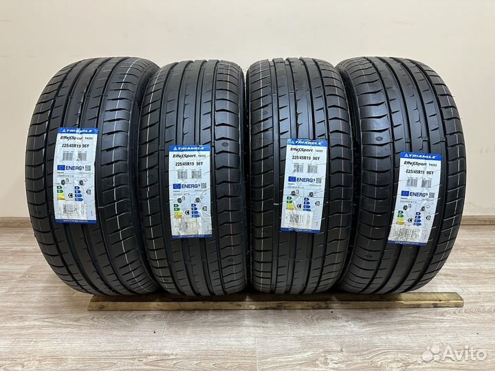 Triangle EffeXSport TH202 225/45 R19 97Y