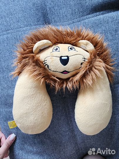 Подушка для путешествий детская