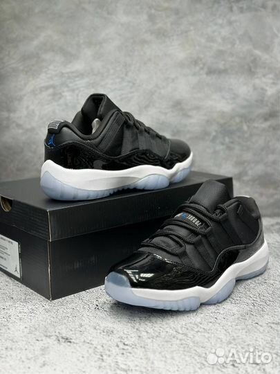 Nike Air Jordan 11 Retro Low Space Jam