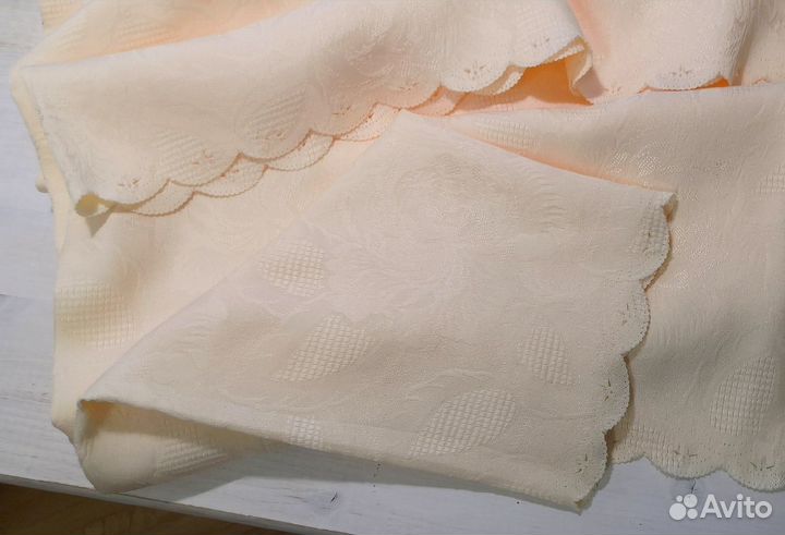 Скатерть кремовая, 210х150 см