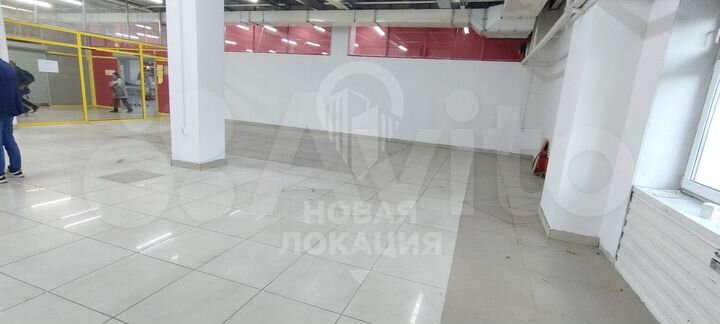 Бутик 80 м² и 140 м², островки 5-15 м²