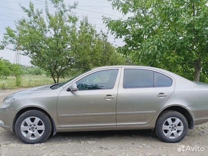 Skoda Octavia 1.6 МТ, 2009, 300 000 км