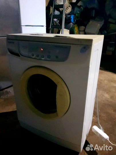Стиральная машина Samsung. Возможна доставка