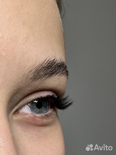 Наращивание ресниц модель