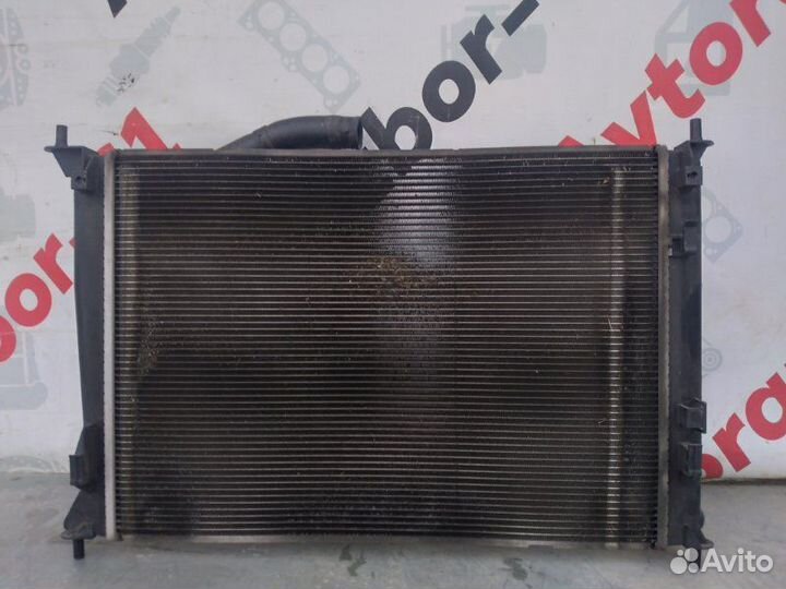 Радиатор охлаждения (основной) Kia Soul 1 AM 2.0