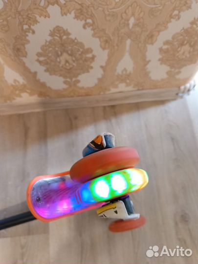 Продам детский трёхколёсный самокат