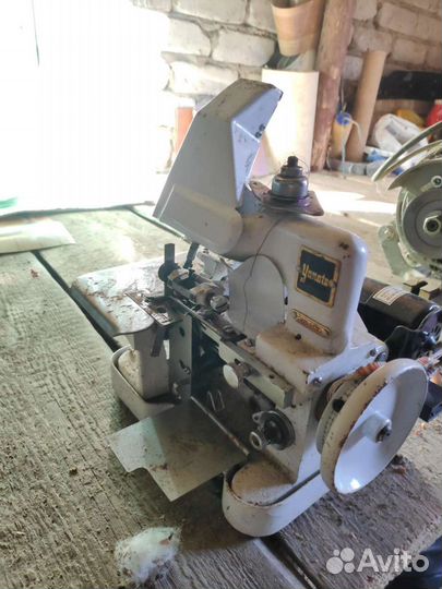 Швейная машинка оверлок бу