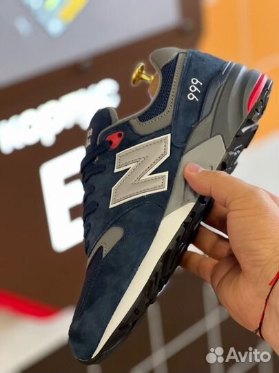 New Balance 999