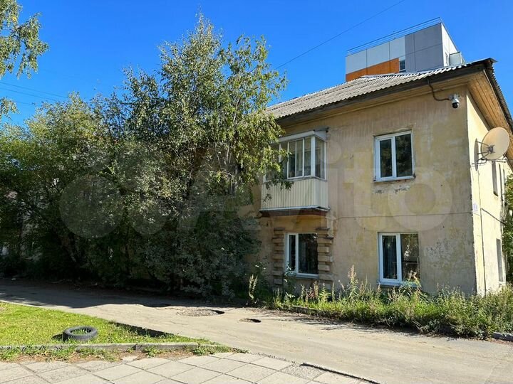 Комната 16 м² в 3-к., 2/2 эт.