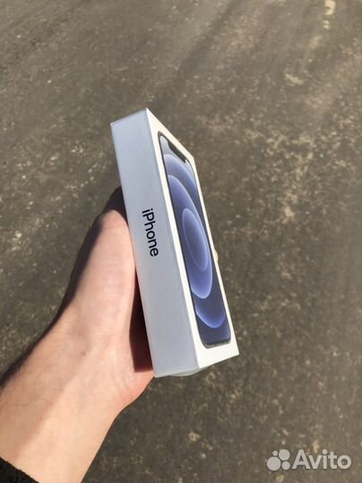 iPhone 12, 64 ГБ