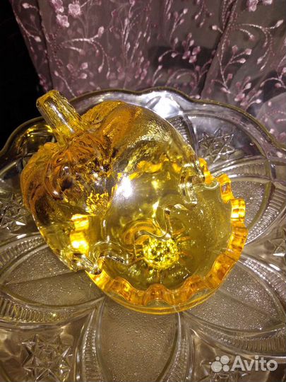 Лимонница Яблоко цветное стекло