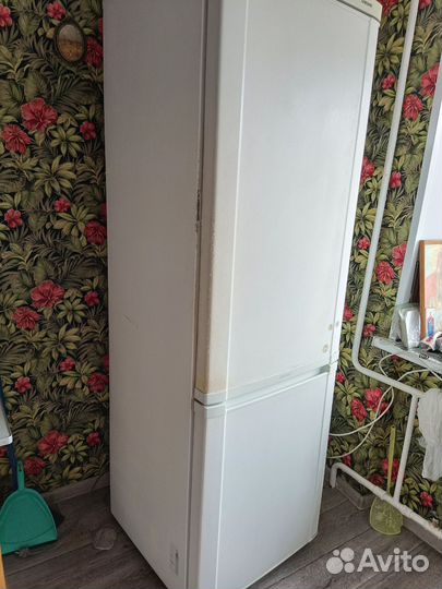 Холодильник бу samsung
