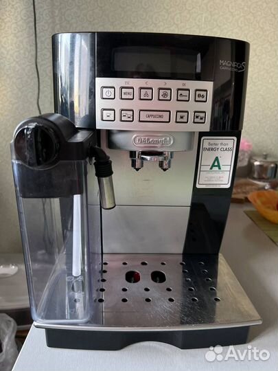 Кофемашина DeLonghi Magnifica S ecam 22.360B