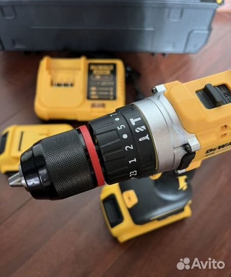 Шуруповерт dewalt