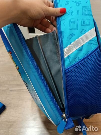 Ранец школьный ортопедический новый