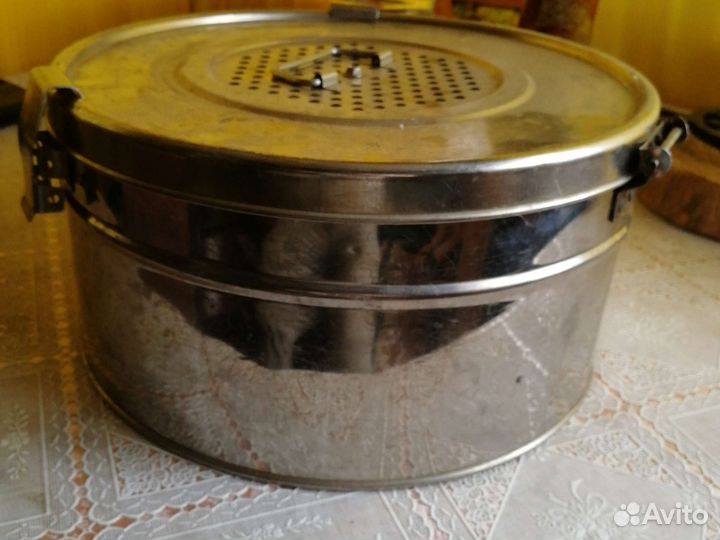 Стерилизатор (бикс) из нержавейки