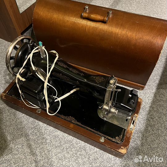 Швейная машинка антиквариат