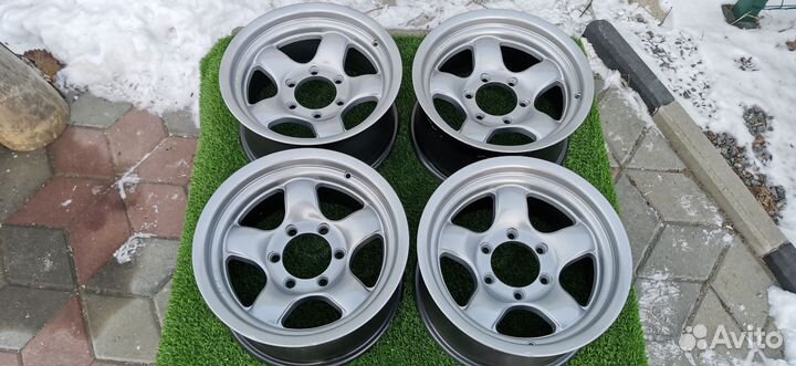 Литые диски 4х4 Engineering 16x8J ET0