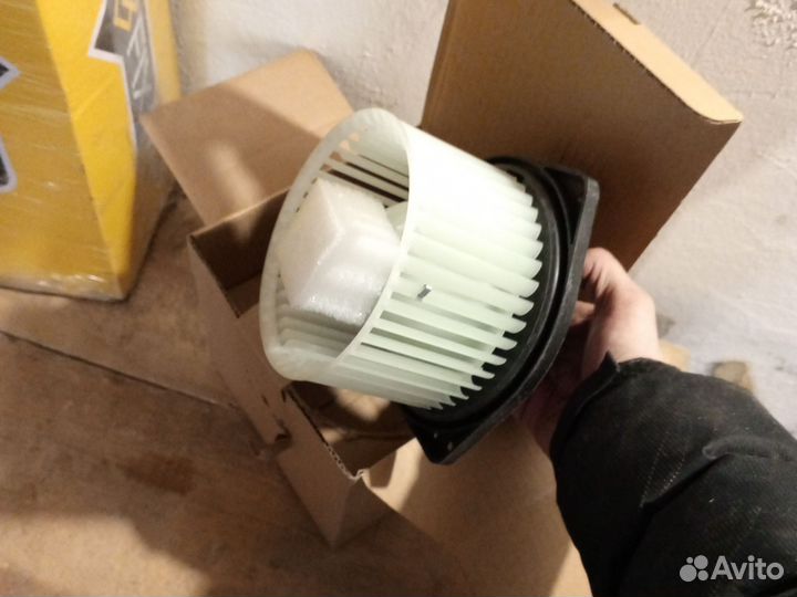 Лансер 10 мотор вентилятора отопителя салона