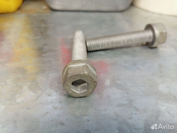 Винт с 6-гранной головкой, М10х50, N91031702