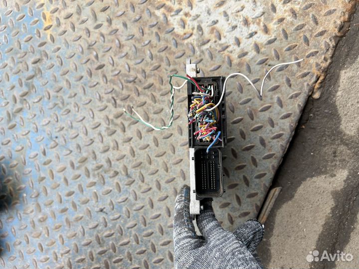 Блок управления двигателем Mitsubishi L200