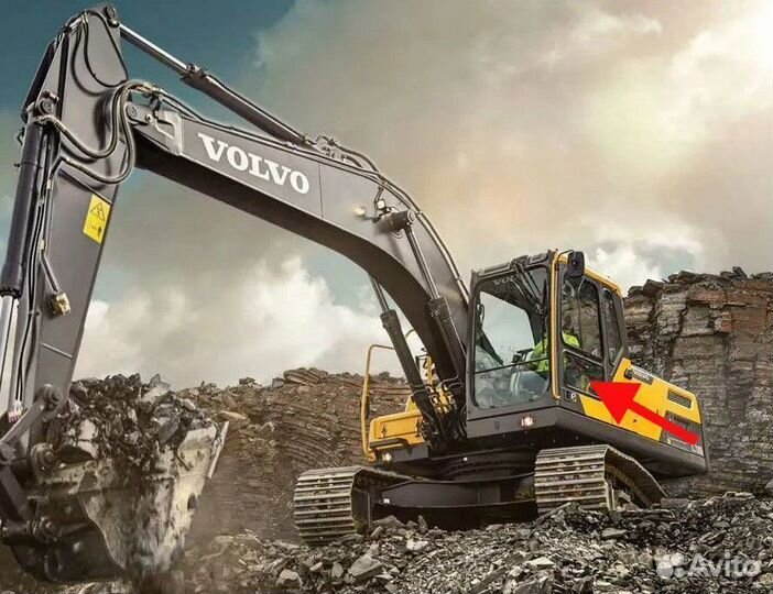 Стекло двери нижнее на экскаватор Volvo EC 240