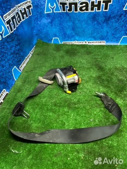 Ремень безопасности передний Nissan Note E11