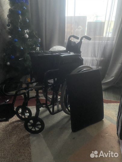 Коляска для инвалидов