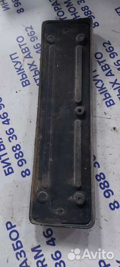 Накладка переднего номера на Volkswagen Phaeton