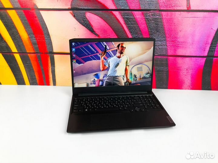 Игровой ноутбук Lenovo Gaming на Ryzen с RTX